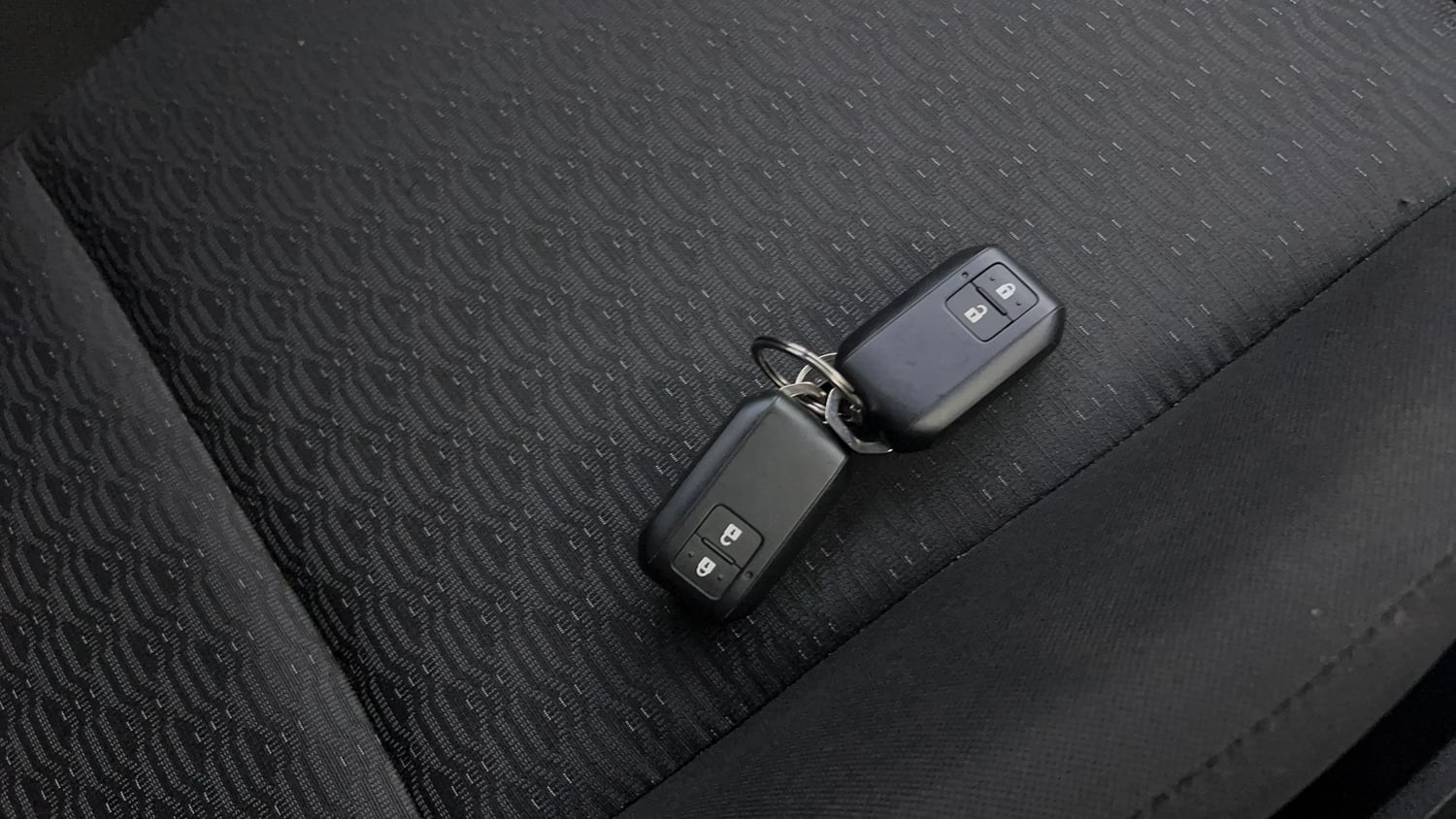 Used 2026 Maruti Suzuki Swift VXi (O) Petrol Manual extra CAR KEY VIEW