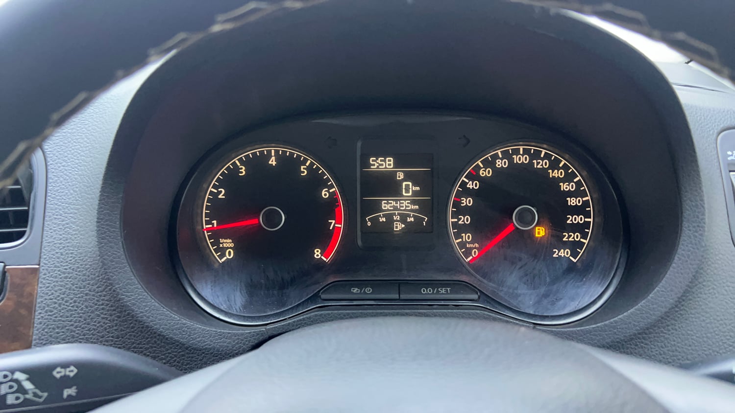 Used 2014 Volkswagen Polo Comfortline 1.2L (P) Petrol Manual interior CLUSTERMETER VIEW