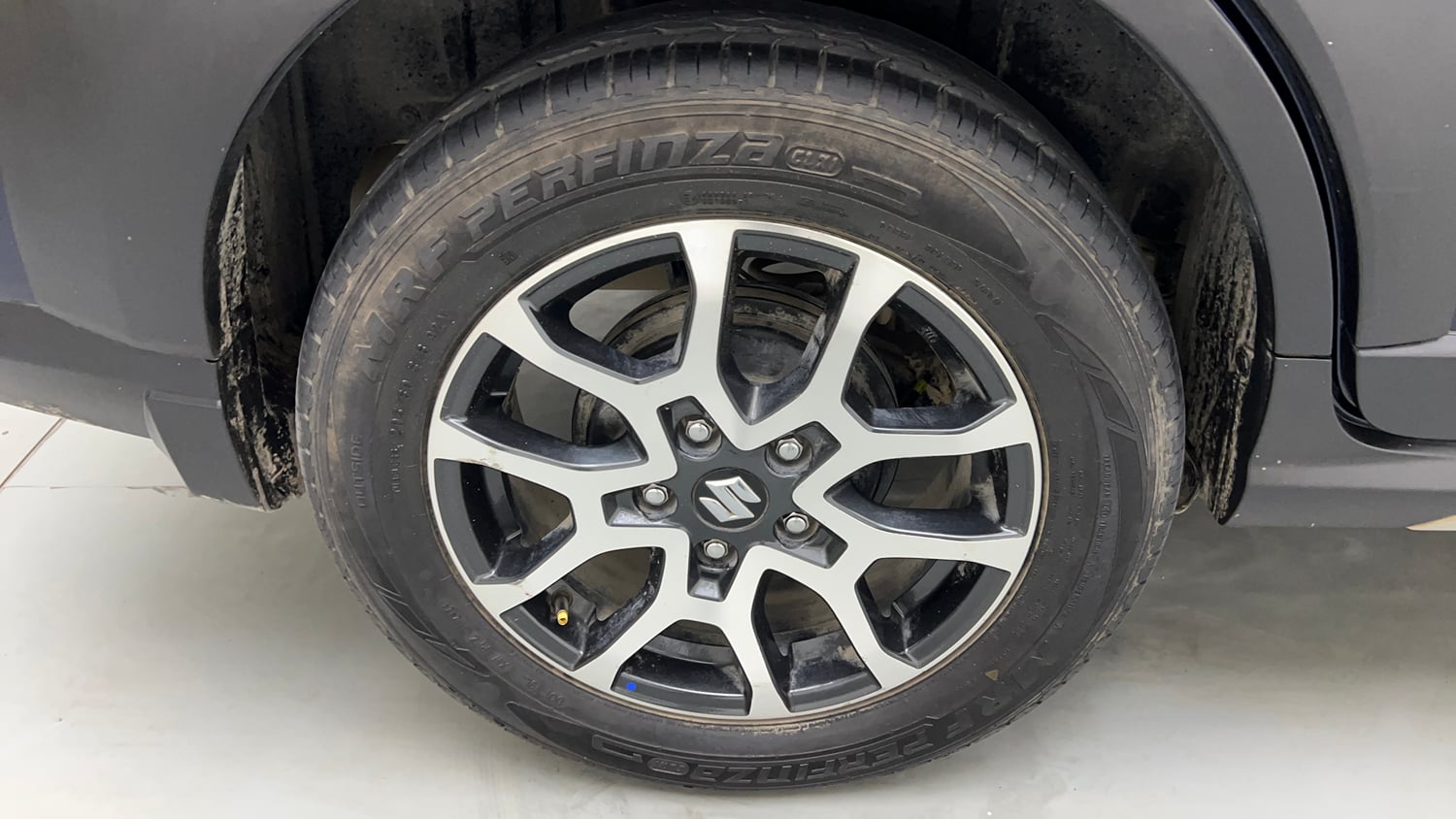Used 2022 Maruti Suzuki XL6 Zeta MT Petrol Petrol Manual tyres RIGHT REAR TYRE RIM VIEW