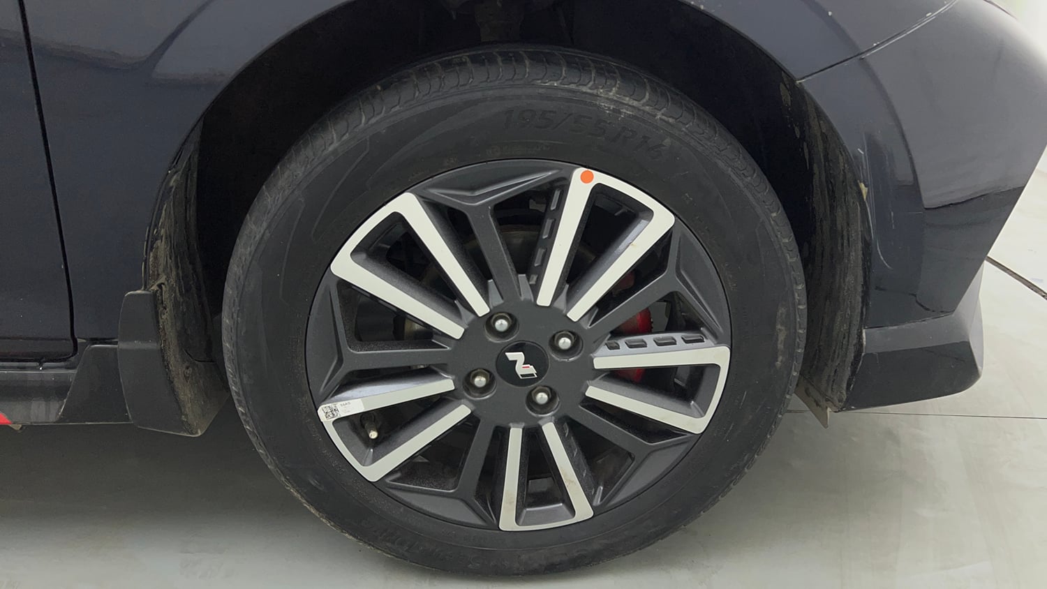 Used 2022 Hyundai i20 N Line N8 1.0 Turbo DCT Petrol Automatic tyres RIGHT FRONT TYRE RIM VIEW