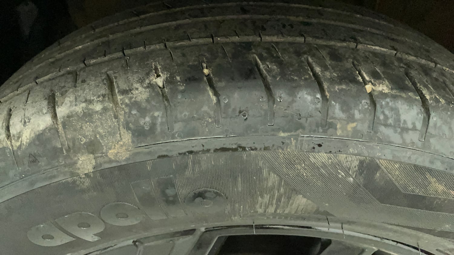 Used 2024 Hyundai Creta 1.5 MPi Petrol MT S(O) Petrol Manual tyres LEFT FRONT TYRE TREAD VIEW
