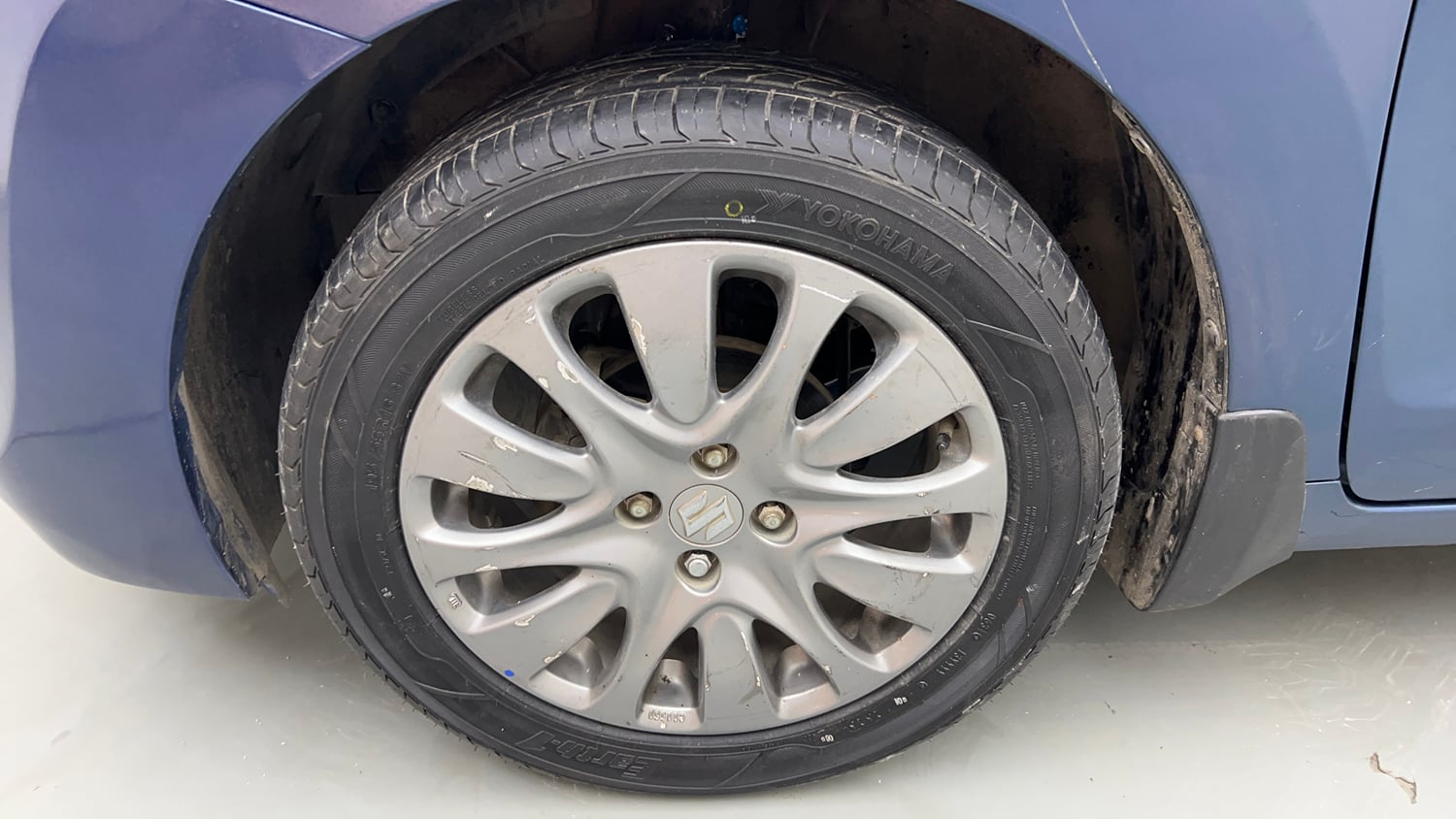Used 2018 Maruti Suzuki Baleno Zeta 1.2 AT Petrol Automatic tyres LEFT FRONT TYRE RIM VIEW