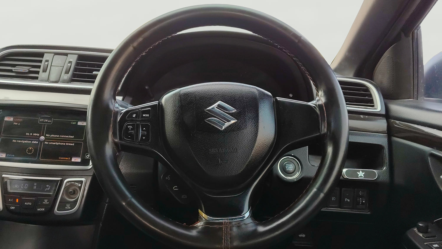 Used 2017 Maruti Suzuki Ciaz Alpha 1.3 Hybrid Diesel Manual interior STEERING VIEW