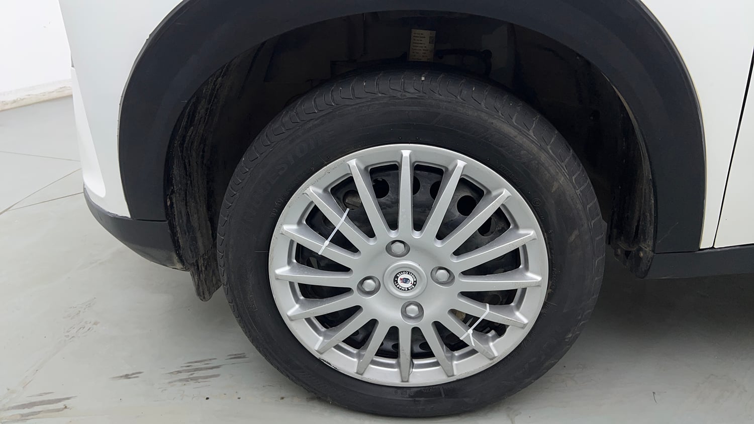 Used 2024 Tata Nexon Smart Plus 1.2 Petrol 6AMT Petrol Automatic tyres LEFT FRONT TYRE RIM VIEW