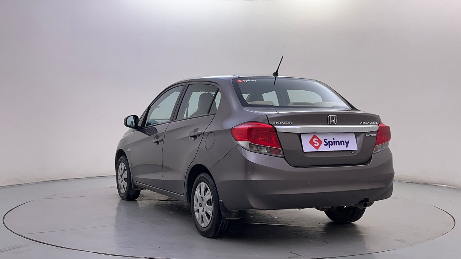 Used 2014 Honda Amaze 1.2 S i-VTEC Petrol Manual exterior LEFT REAR CORNER VIEW