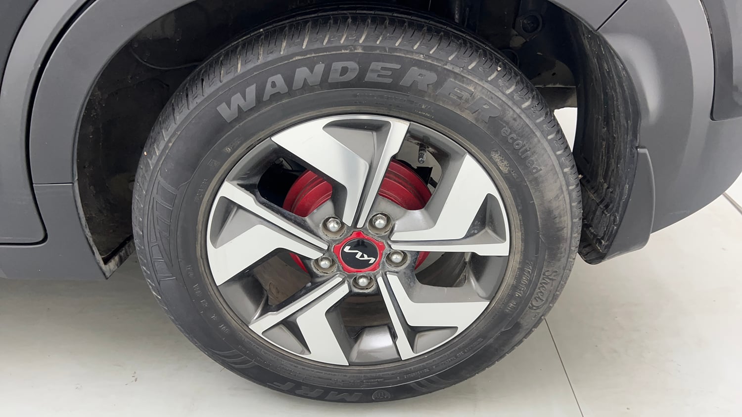 Used 2023 Kia Sonet GTX Plus 1.0 Turbo Petrol DCT Petrol Automatic tyres LEFT REAR TYRE RIM VIEW