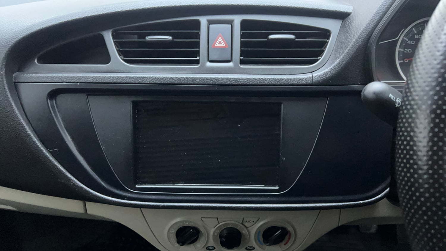 Used 2019 Maruti Suzuki Alto 800 LXi Petrol Manual interior MUSIC SYSTEM & AC CONTROL VIEW