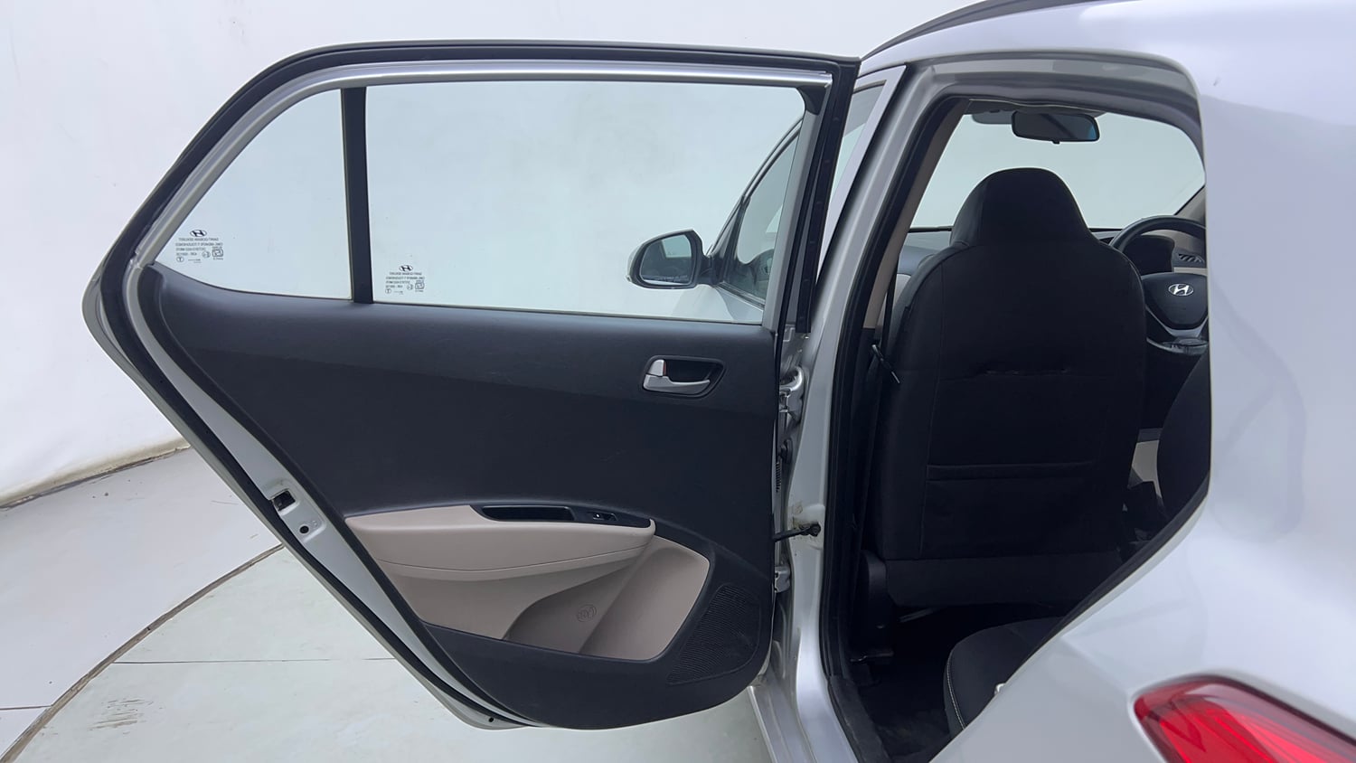 Used 2013 Hyundai Grand i10 Sportz 1.1 CRDi Diesel Manual interior LEFT REAR DOOR OPEN VIEW