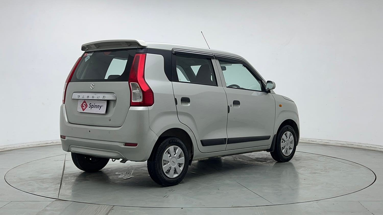 Used 2024 Maruti Suzuki Wagon R LXI 1.0 CNG Cng Manual exterior RIGHT REAR CORNER VIEW