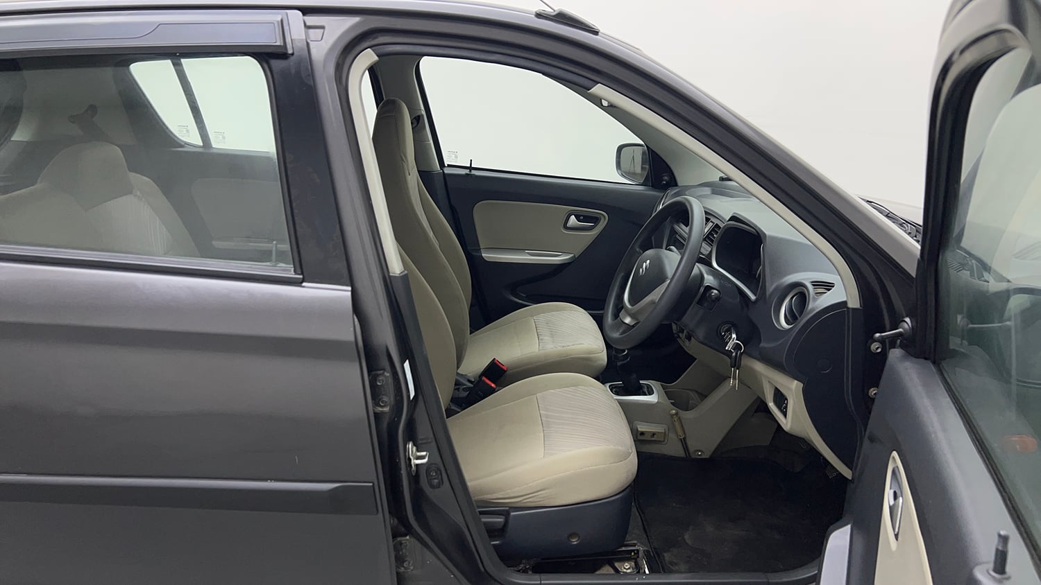 Used 2016 Maruti Suzuki Alto K10 VXi Petrol Manual interior RIGHT SIDE FRONT DOOR CABIN VIEW