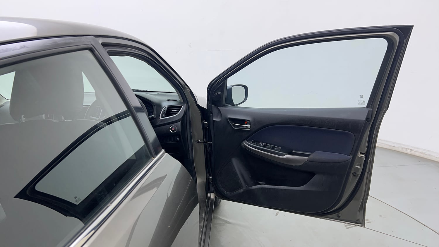Used 2020 Maruti Suzuki Baleno Zeta Petrol Manual interior RIGHT FRONT DOOR OPEN VIEW