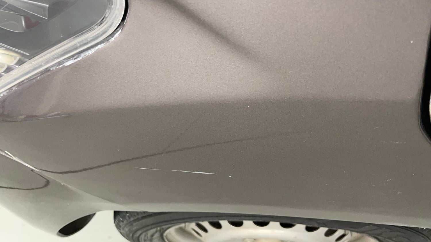 Used 2013 Honda Brio E MT Petrol Manual dents MINOR SCRATCH