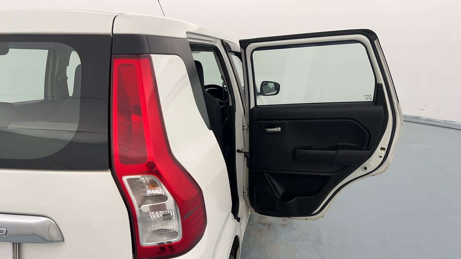 Used 2022 Maruti Suzuki Wagon R ZXI 1.2 Petrol Manual interior RIGHT REAR DOOR OPEN VIEW