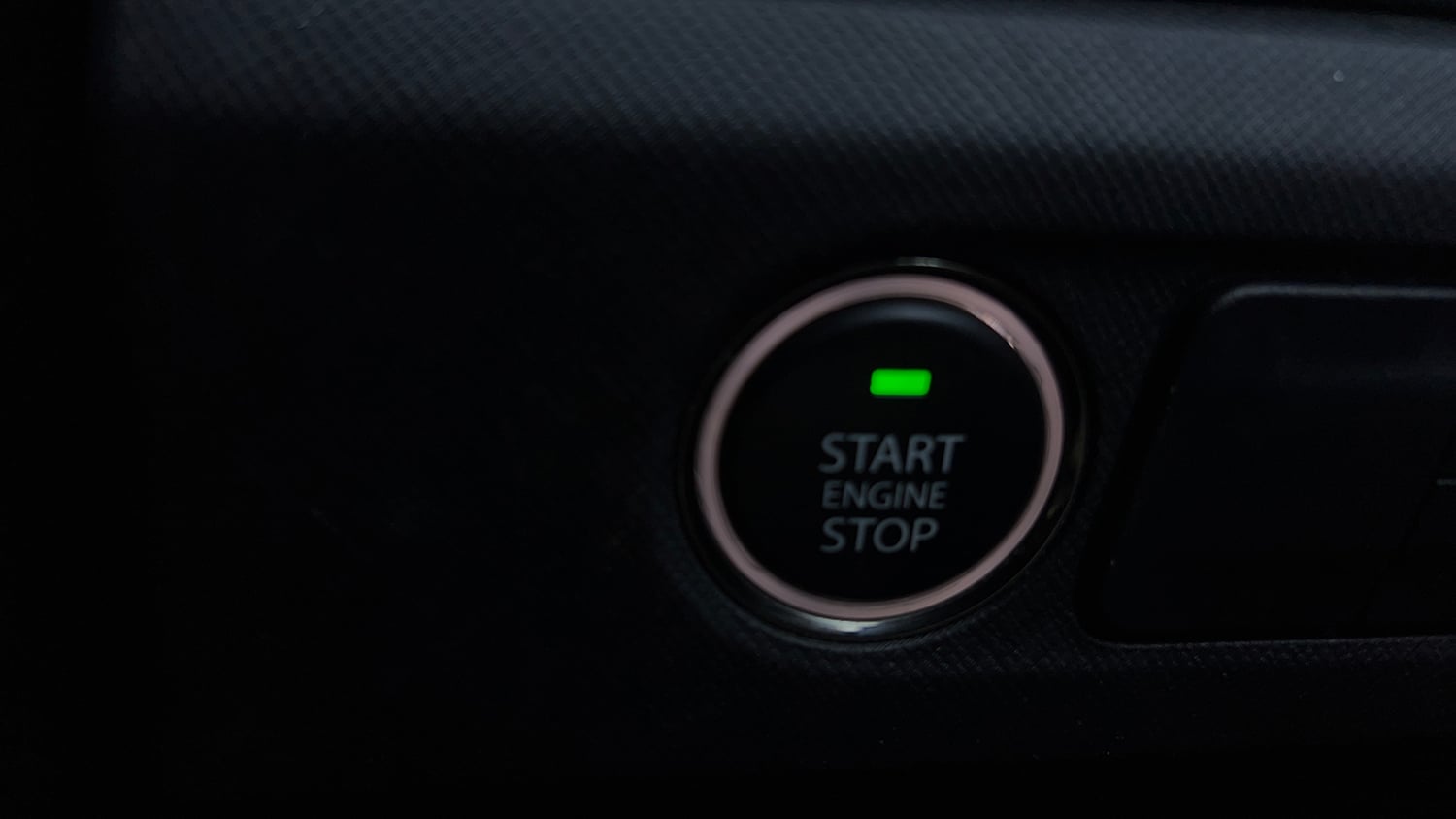 Used 2022 Tata Punch Camo Accomplished Dazzle AMT Petrol Automatic top_features Keyless start
