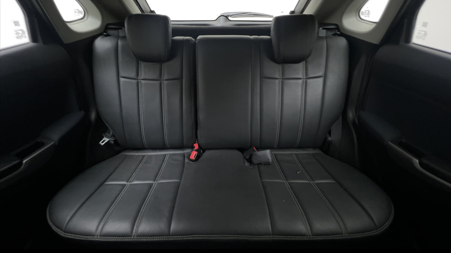 Used 2020 Maruti Suzuki Baleno Zeta Petrol Manual interior REAR SEAT CONDITION VIEW