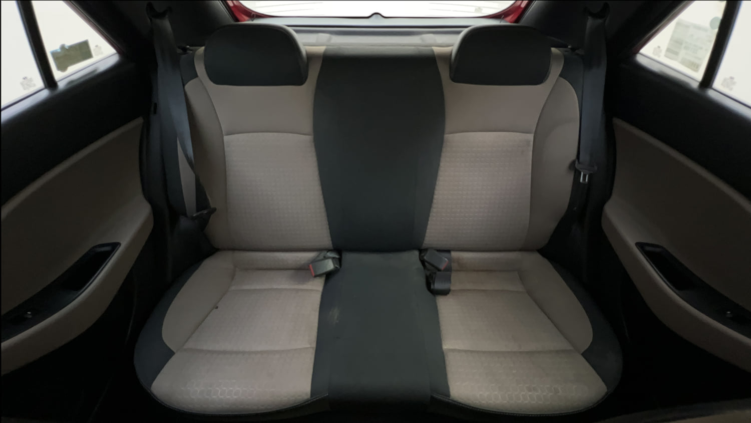 Used 2016 Hyundai Elite i20 Sportz 1.2 Petrol Manual interior REAR SEAT CONDITION VIEW