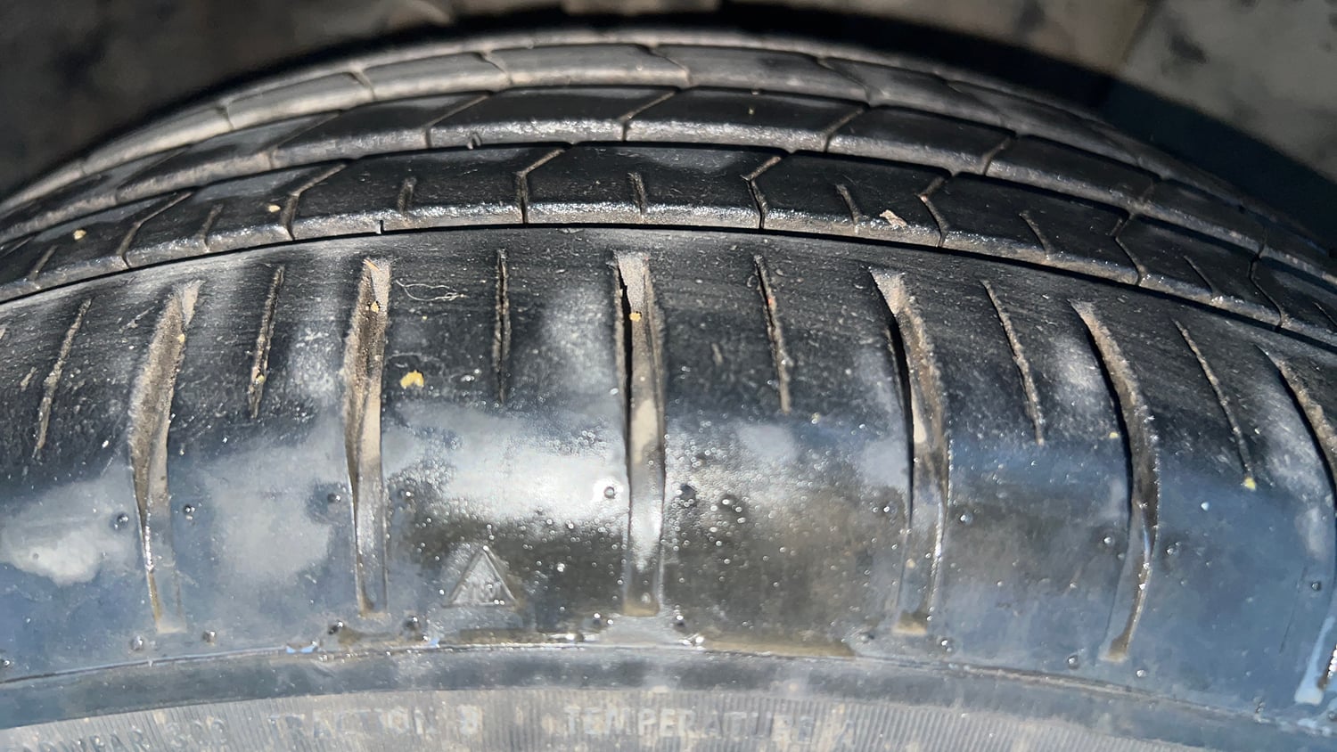 Used 2016 Hyundai Elite i20 Asta 1.2 Petrol Manual tyres RIGHT FRONT TYRE TREAD VIEW