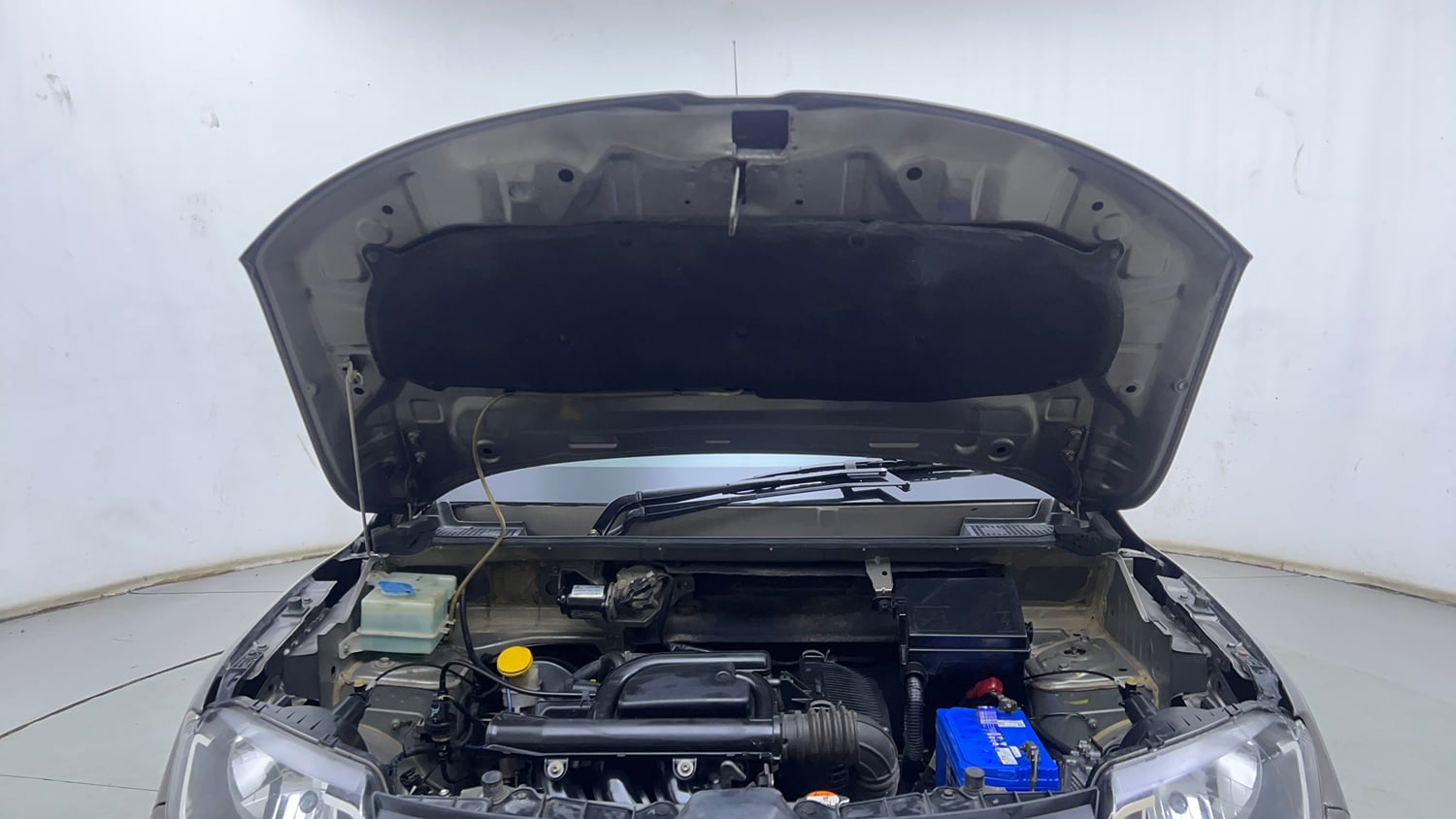 Used 2017 Renault Kwid 1.0 RXT AMT Petrol Automatic engine ENGINE & BONNET OPEN FRONT VIEW
