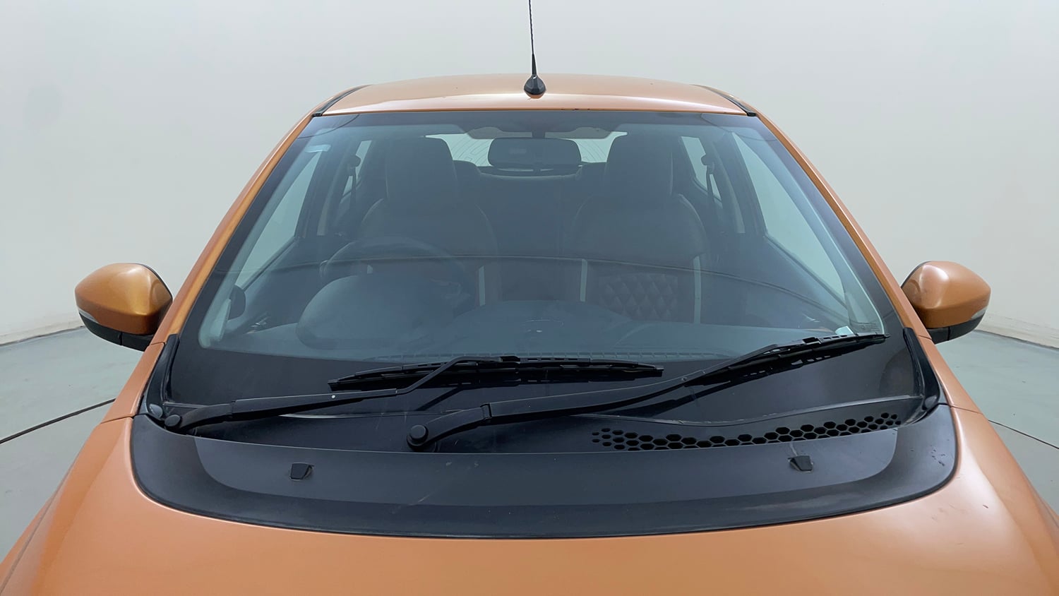 Used 2018 Tata Tiago Revotron XZ Petrol Manual exterior FRONT WINDSHIELD VIEW