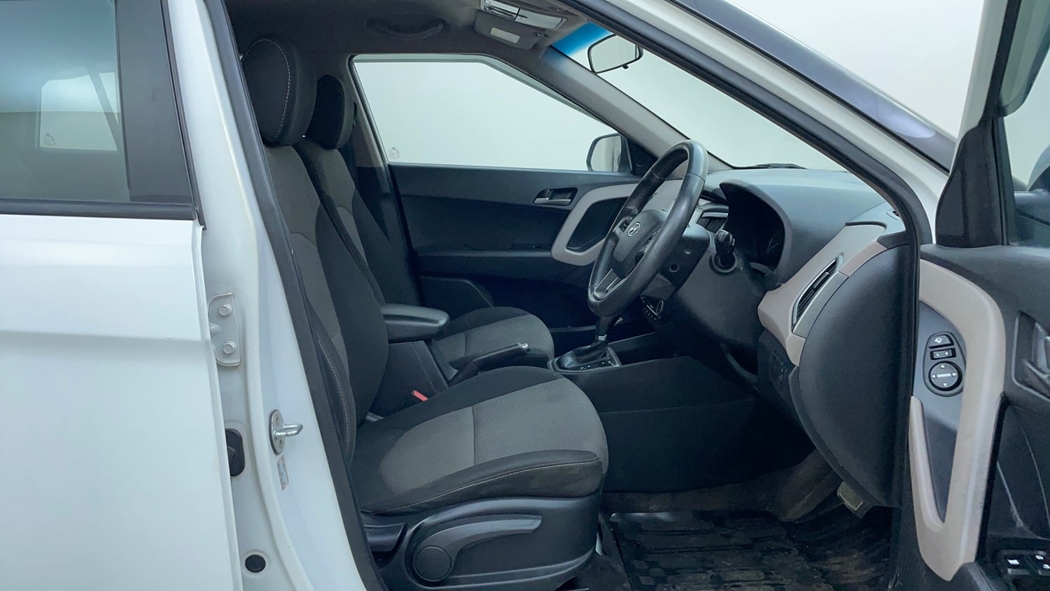 Used 2016 Hyundai Creta 1.6 SX Plus AT Petrol Petrol Automatic interior RIGHT SIDE FRONT DOOR CABIN VIEW