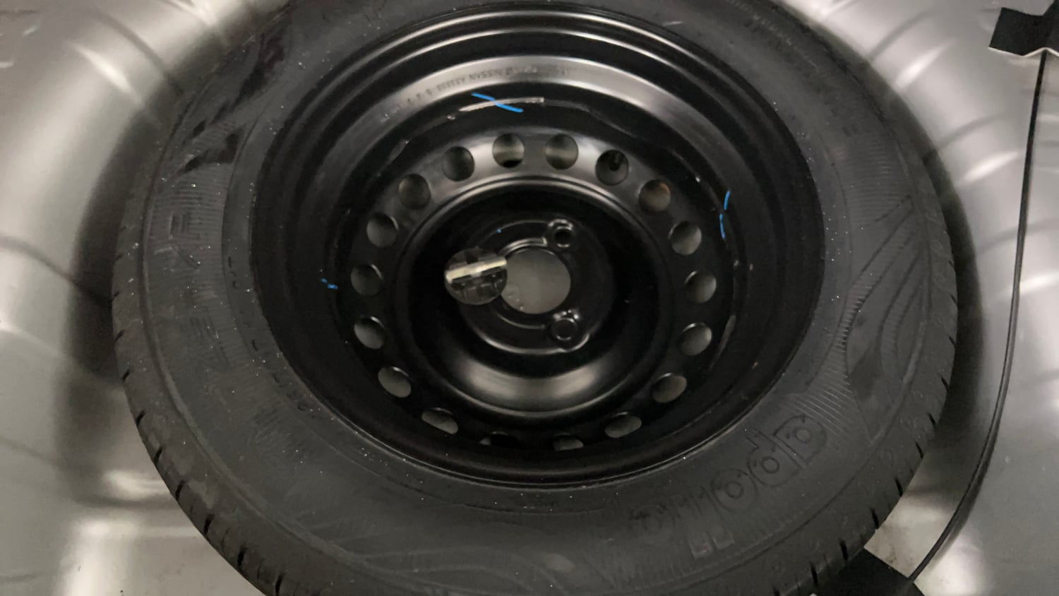 Used 2021 Renault Kwid Neotech RXL 1.0  AMT Petrol Automatic tyres SPARE TYRE VIEW