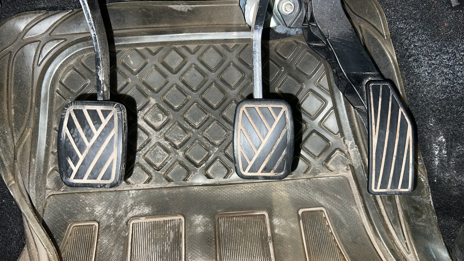 Used 2022 Maruti Suzuki S-Presso VXi Plus Petrol Manual interior PEDALS VIEW