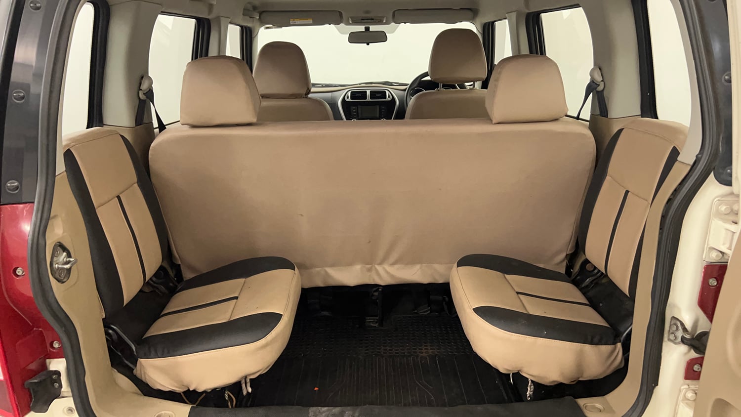 Used 2016 Mahindra TUV300 T8 Diesel Manual interior THIRD ROW SEAT
