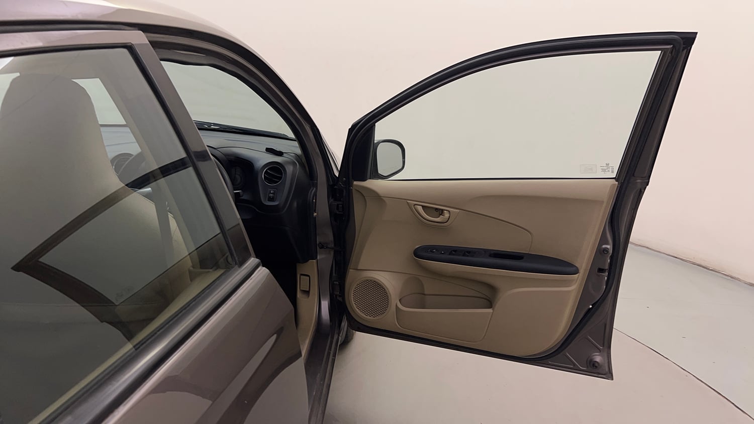 Used 2014 Honda Amaze 1.2 S i-VTEC Petrol Manual interior RIGHT FRONT DOOR OPEN VIEW