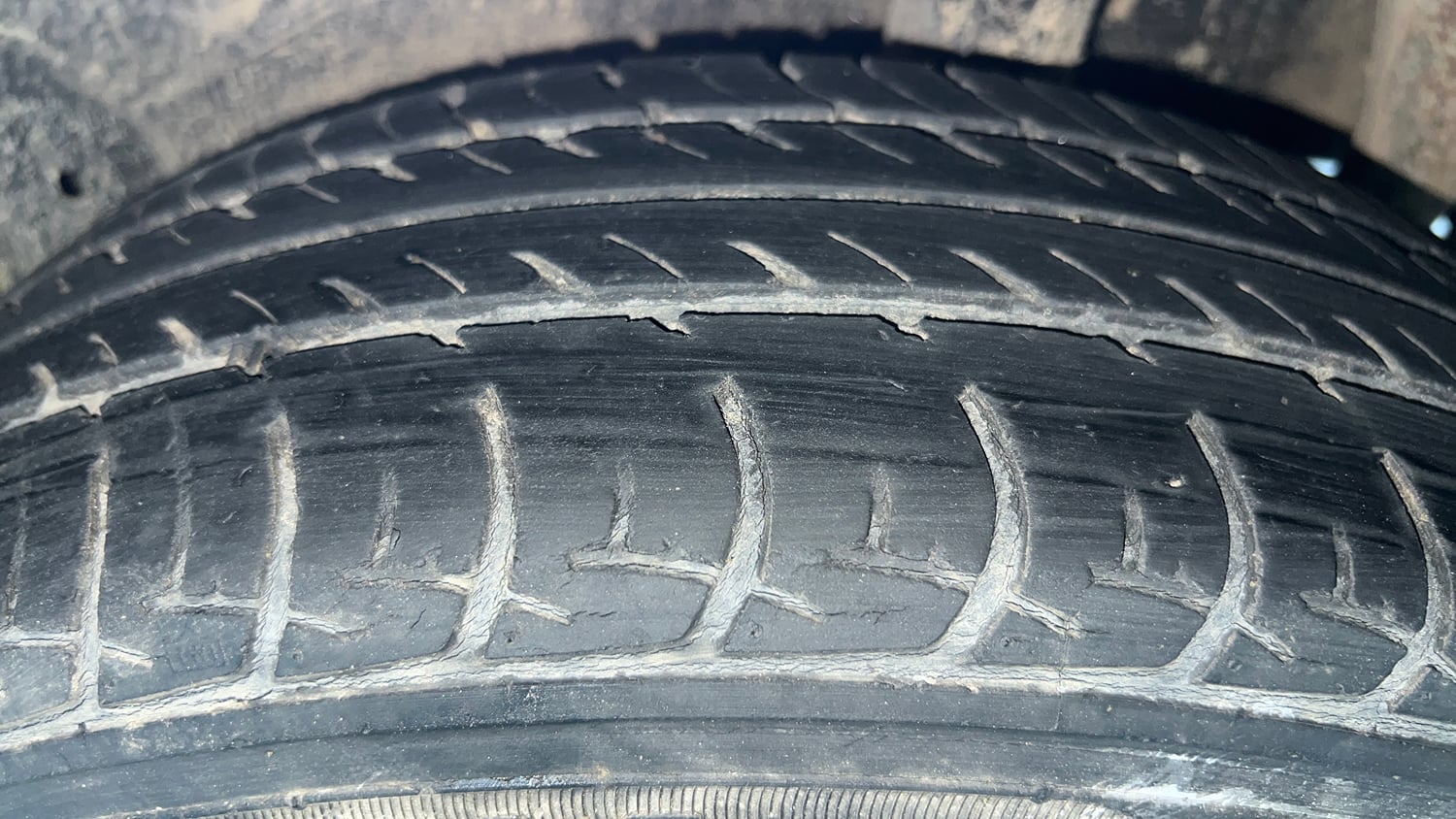 Used 2017 Maruti Suzuki Celerio ZXi Petrol Manual tyres LEFT REAR TYRE TREAD VIEW