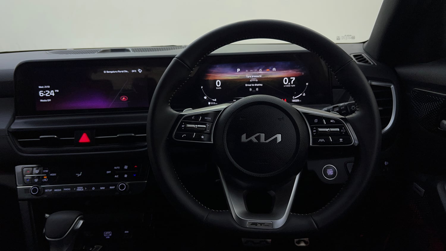 Used 2024 Kia Seltos GTX Plus 1.5 Turbo Petrol DCT Petrol Automatic interior STEERING VIEW