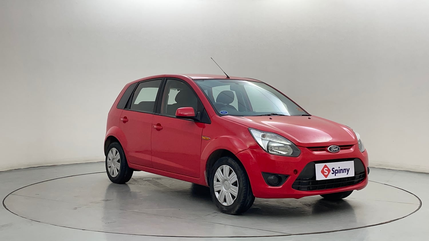 Used 2012 Ford Figo Duratec Petrol ZXI 1.2 Petrol Manual exterior RIGHT FRONT CORNER VIEW
