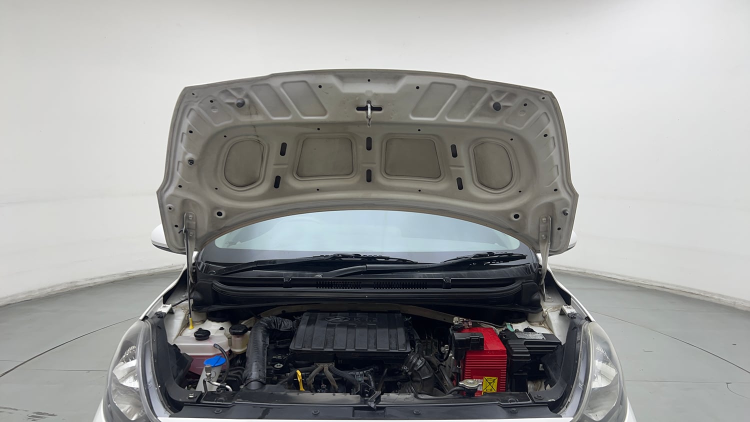 Used 2023 Hyundai Aura S 1.2 CNG Cng Manual engine ENGINE & BONNET OPEN FRONT VIEW