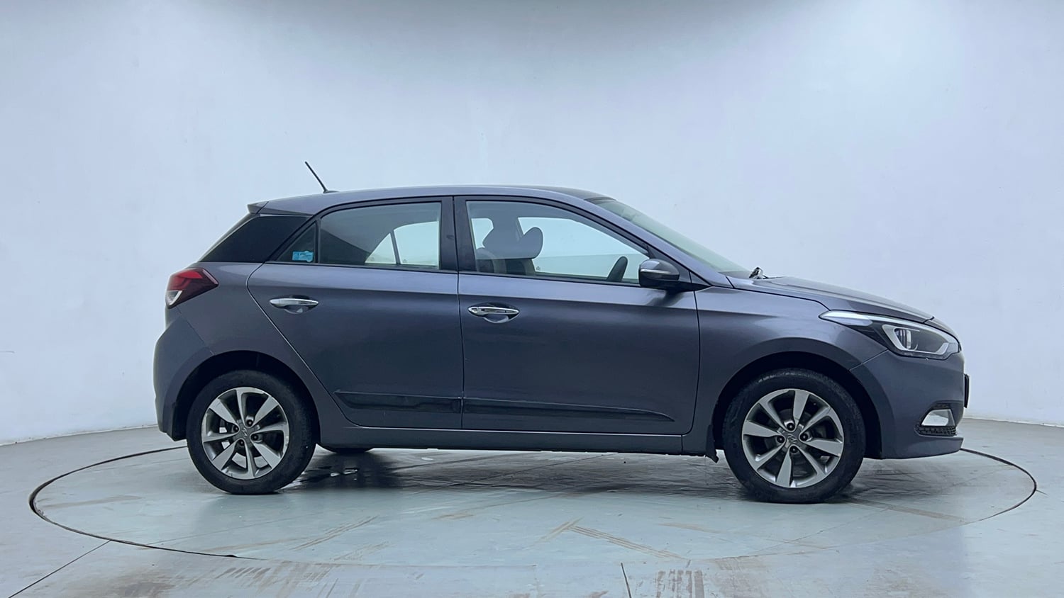 Used 2016 Hyundai Elite i20 Asta 1.2 Petrol Manual exterior RIGHT SIDE VIEW