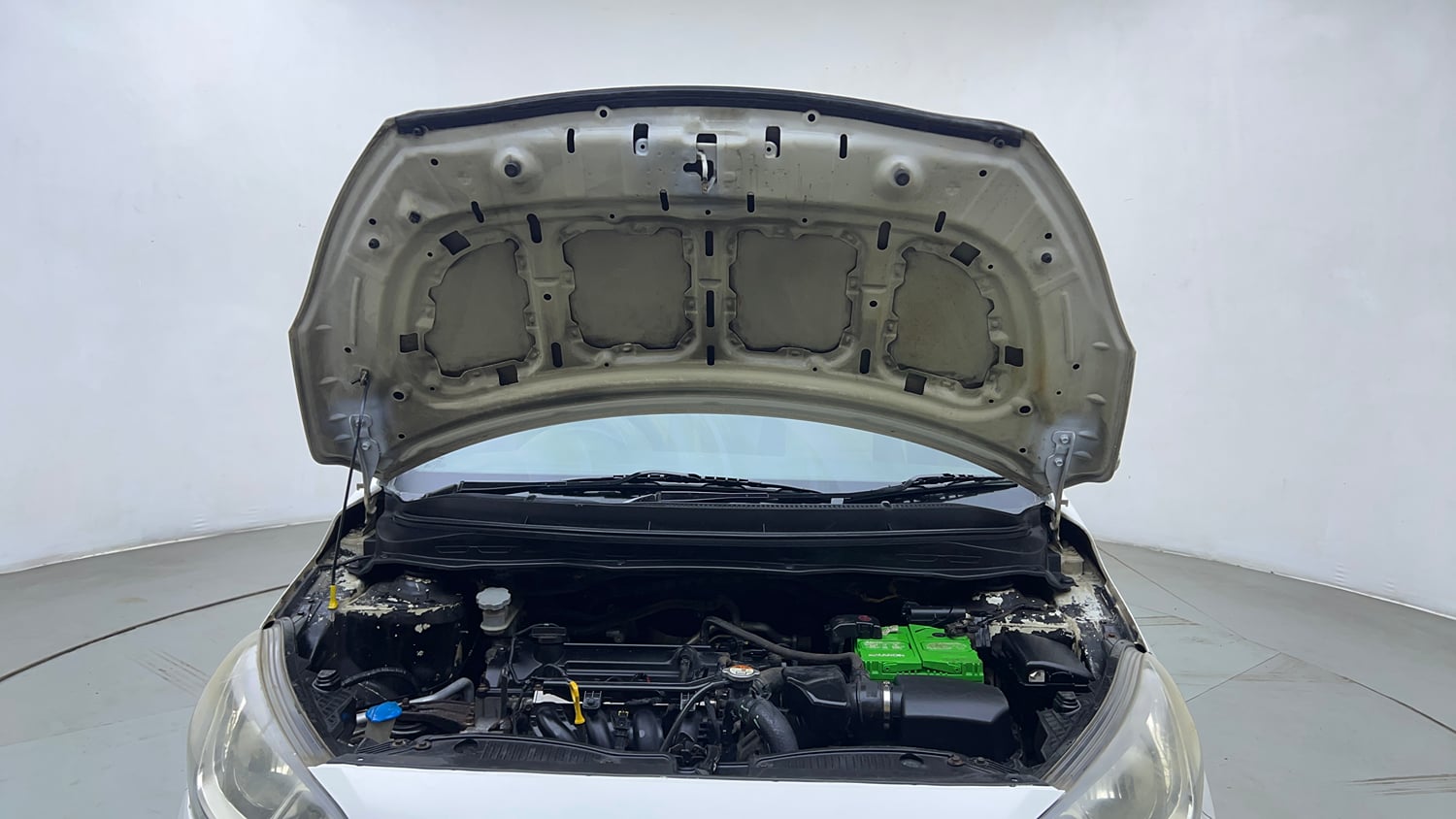 Used 2013 Hyundai i20 Sportz 1.2 Petrol Manual engine ENGINE & BONNET OPEN FRONT VIEW