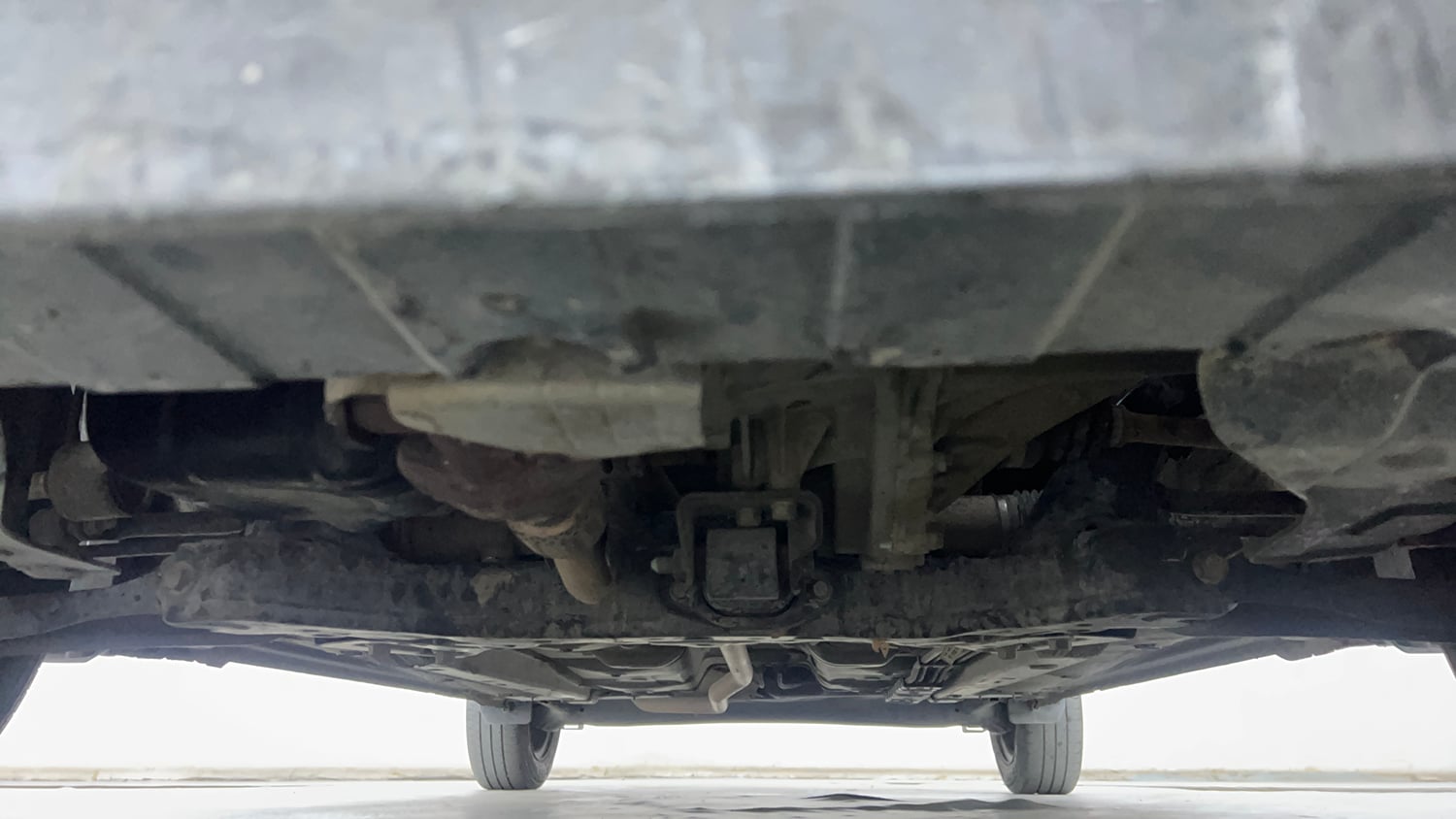 Used 2020 Hyundai Santro Sportz Petrol Manual extra FRONT LEFT UNDERBODY VIEW