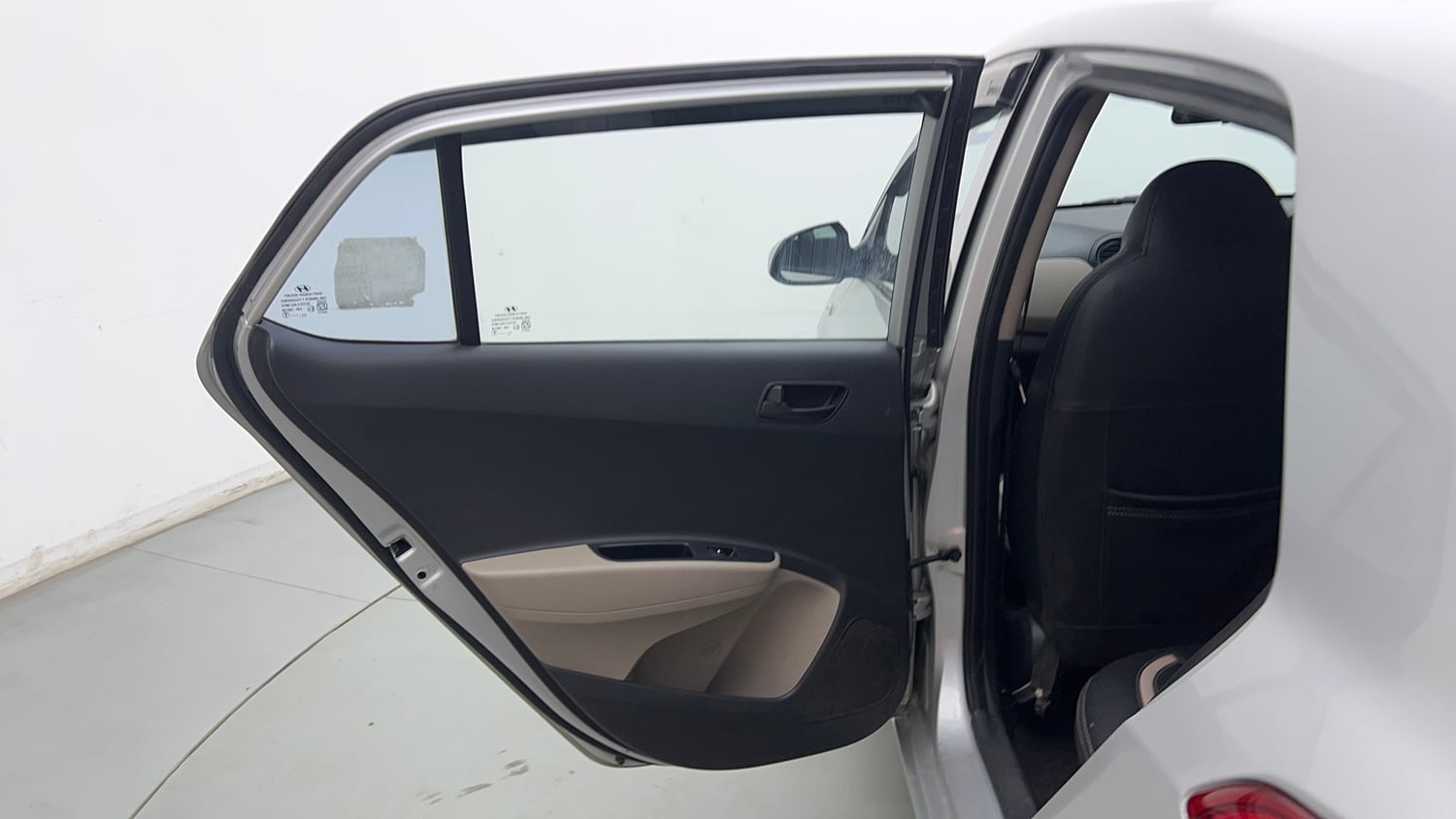 Used 2016 Hyundai Grand i10 Magna 1.2 Kappa VTVT Petrol Manual interior LEFT REAR DOOR OPEN VIEW