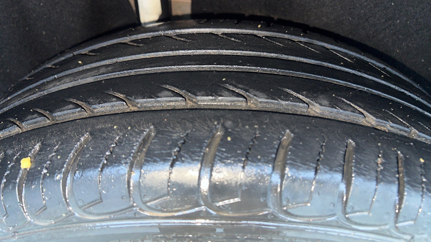 Used 2019 Ford EcoSport Titanium 1.5L Ti-VCT Petrol Manual tyres RIGHT REAR TYRE TREAD VIEW