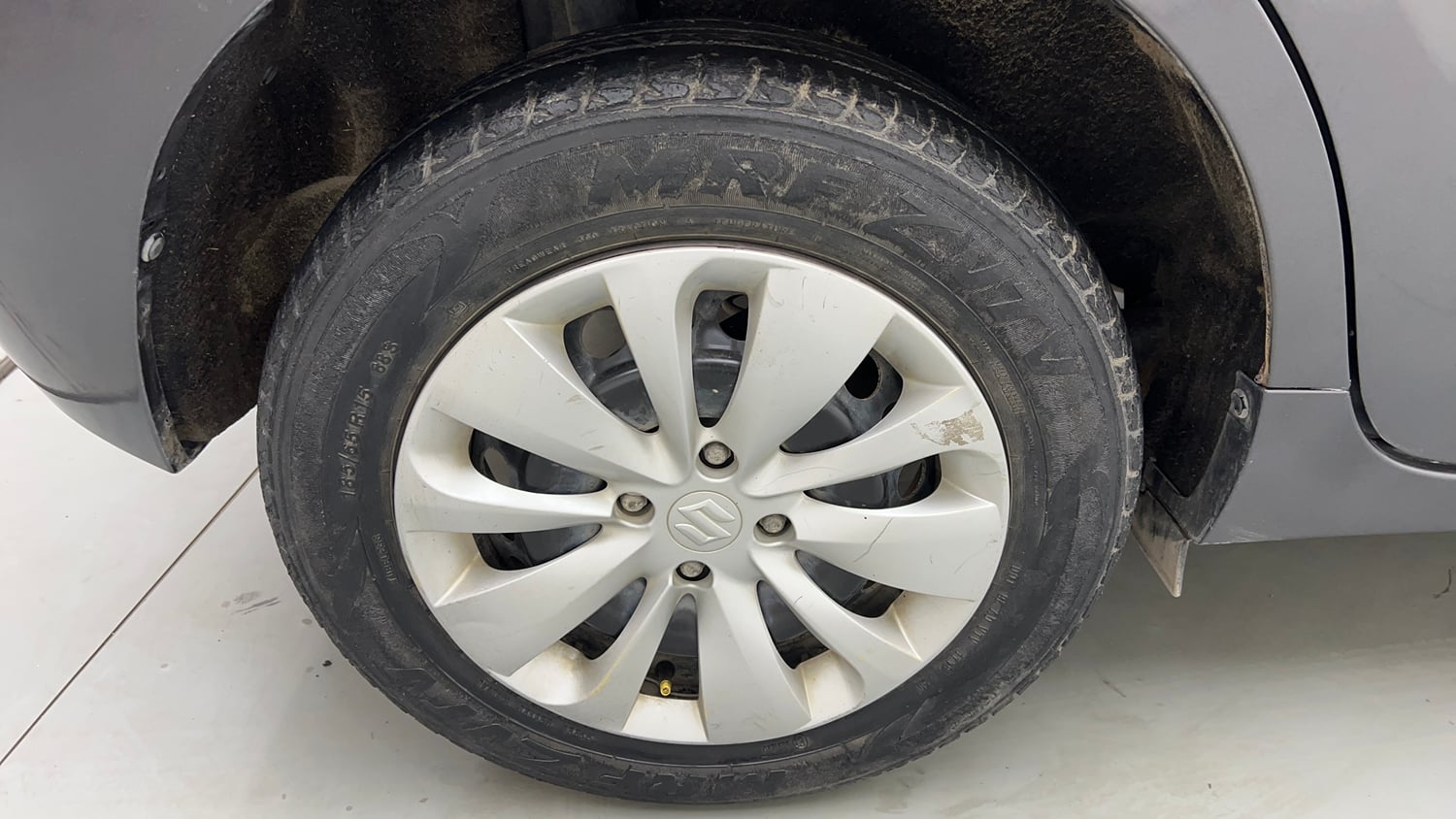 Used 2018 Maruti Suzuki Baleno Delta 1.3 Diesel Manual tyres RIGHT REAR TYRE RIM VIEW