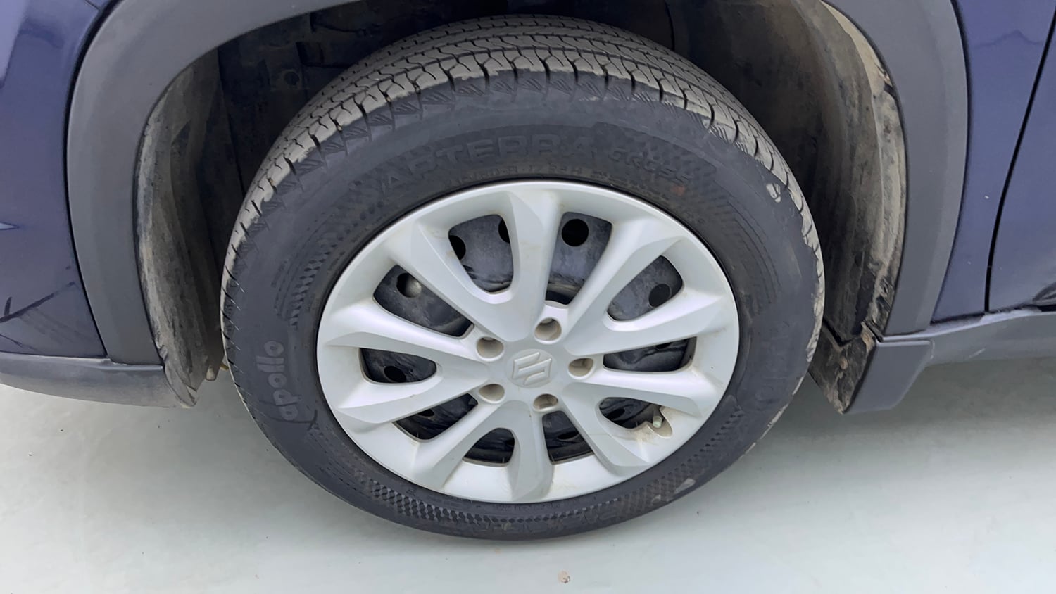 Used 2024 Maruti Suzuki Grand Vitara Sigma Smart Hybrid Petrol Manual tyres LEFT FRONT TYRE RIM VIEW