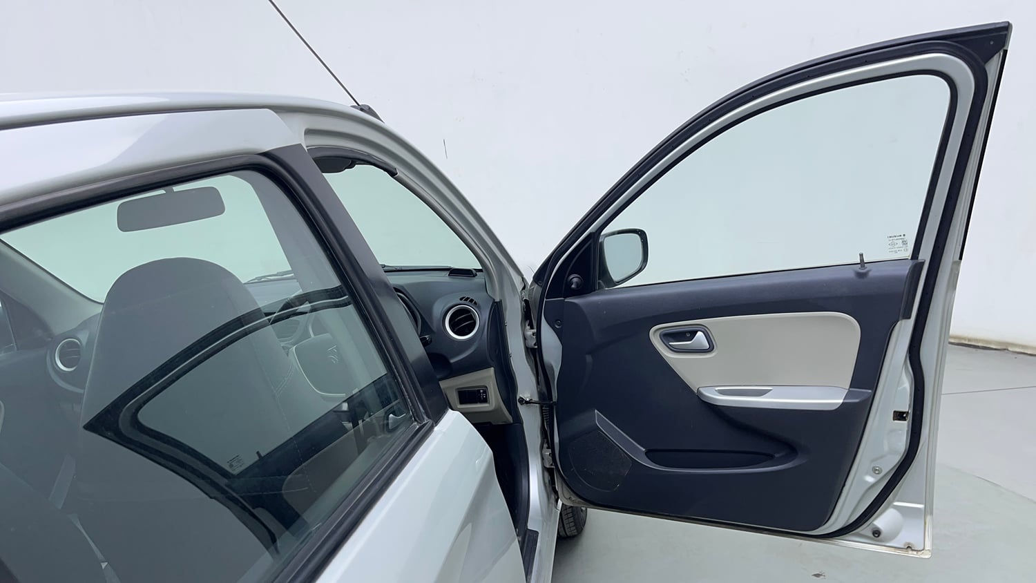 Used 2016 Maruti Suzuki Alto K10 VXi Petrol Manual interior RIGHT FRONT DOOR OPEN VIEW