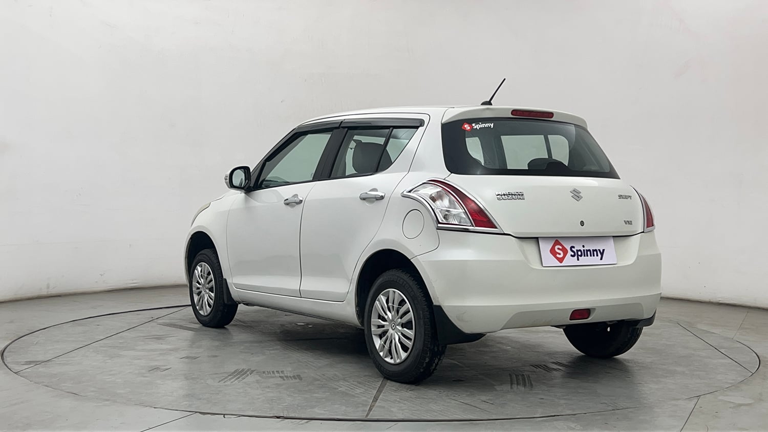 Used 2016 Maruti Suzuki Swift VXi Petrol Manual exterior LEFT REAR CORNER VIEW