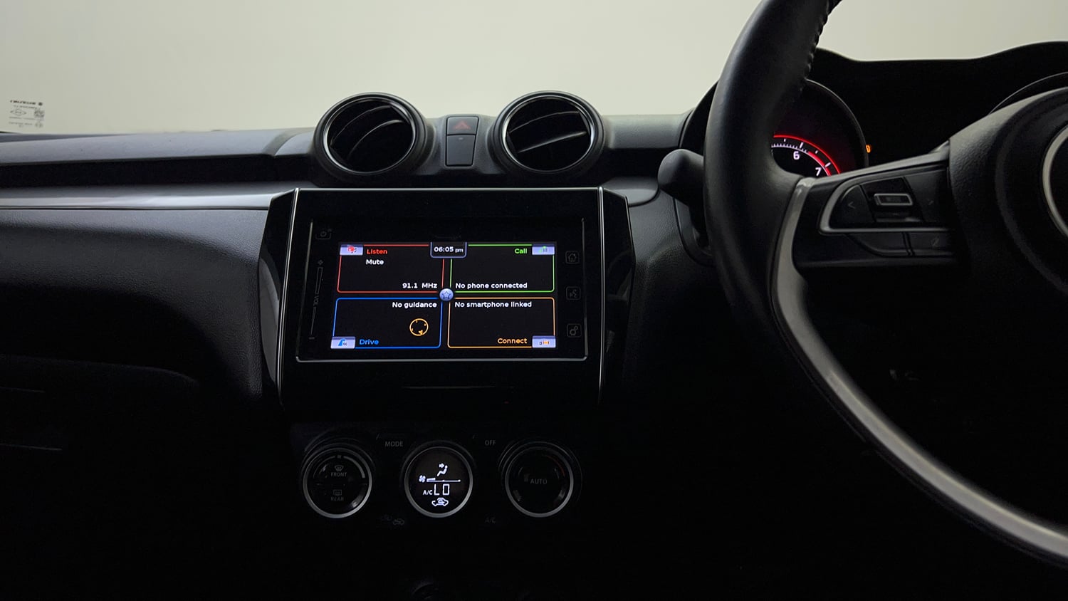 Used 2020 Maruti Suzuki Swift ZXi Plus AMT Petrol Automatic interior MUSIC SYSTEM & AC CONTROL VIEW