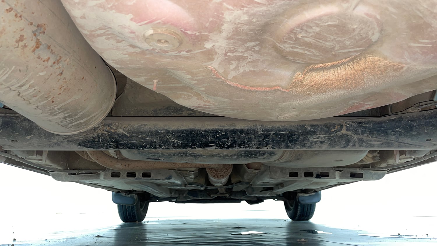 Used 2019 Volkswagen Polo Trendline 1.0L (P) Petrol Manual extra REAR UNDERBODY VIEW (TAKEN FROM REAR)