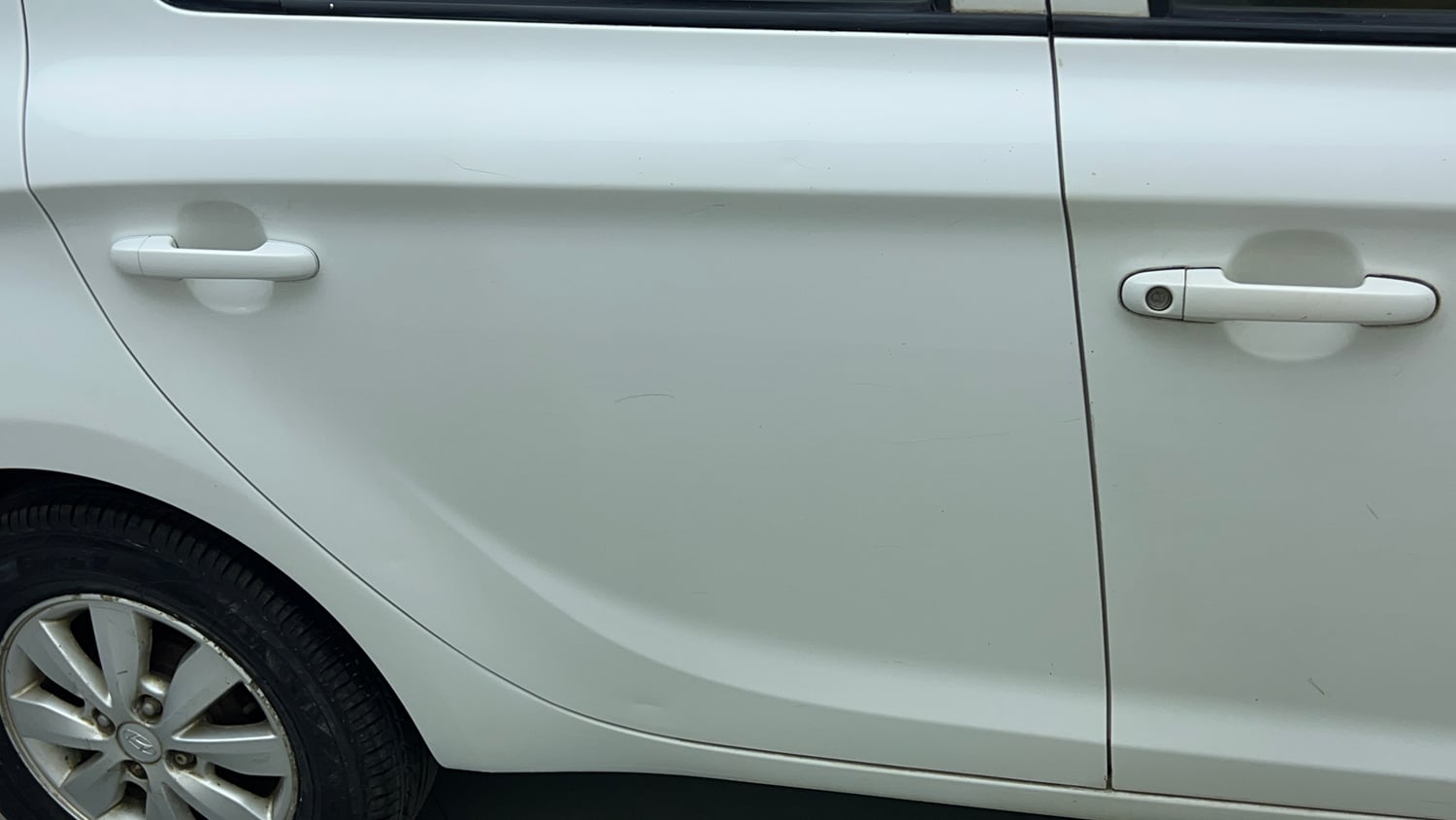 Used 2013 Hyundai i20 Sportz 1.2 Petrol Manual dents MINOR SCRATCH
