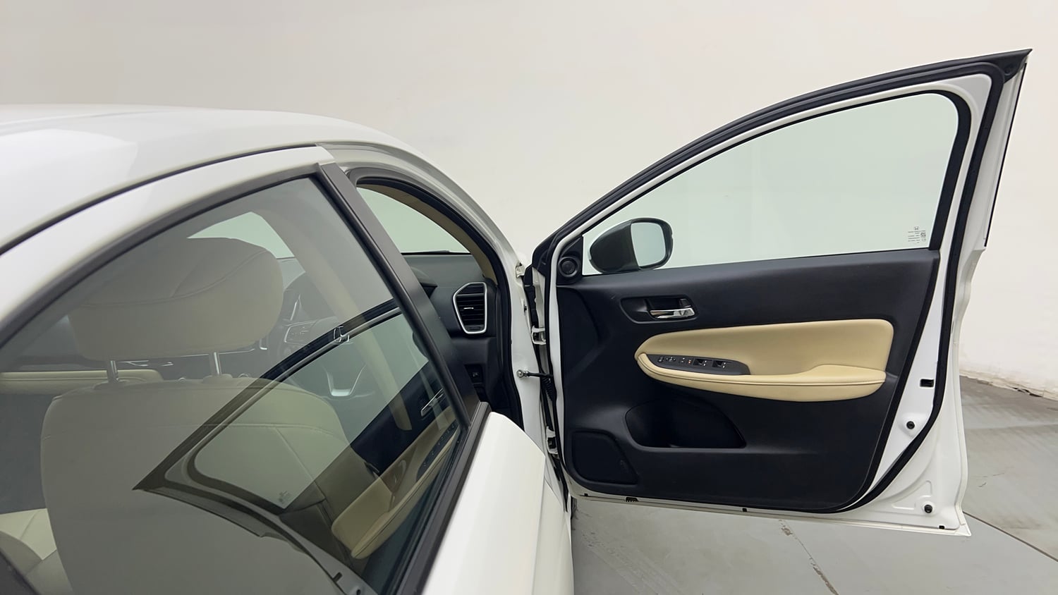 Used 2024 Honda City ZX Petrol CVT Petrol Automatic interior RIGHT FRONT DOOR OPEN VIEW