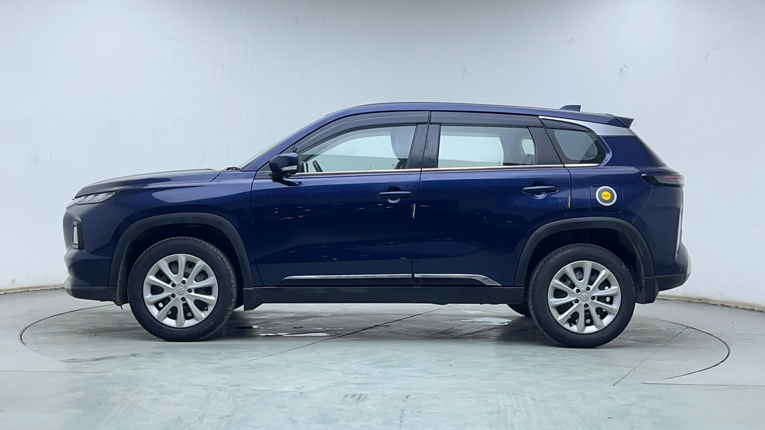 Used 2024 Maruti Suzuki Grand Vitara Sigma Smart Hybrid Petrol Manual exterior LEFT SIDE VIEW