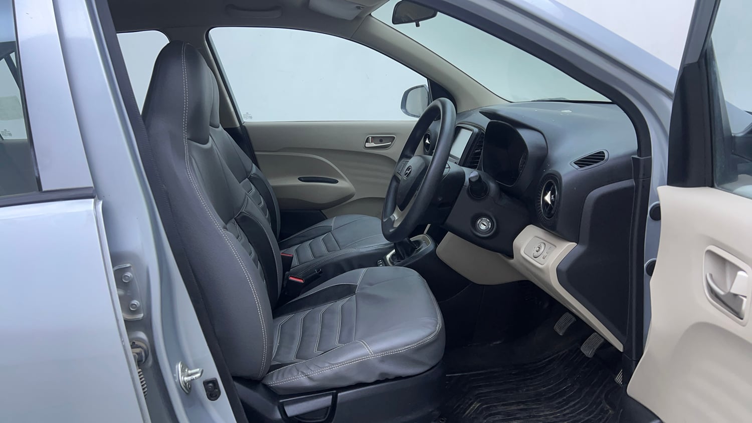 Used 2020 Hyundai Santro Sportz Petrol Manual interior RIGHT SIDE FRONT DOOR CABIN VIEW