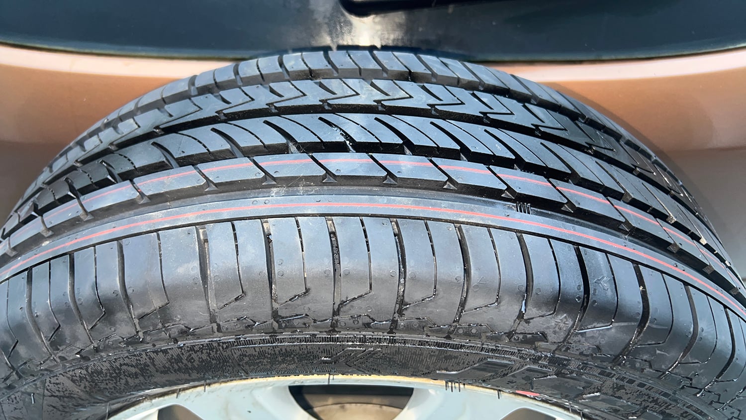 Used 2019 Ford EcoSport Titanium 1.5L Ti-VCT Petrol Manual tyres SPARE TYRE VIEW