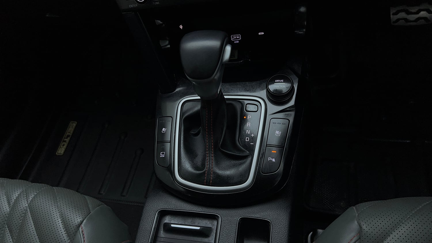Used 2024 Kia Seltos X Line 1.5 Turbo Petrol DCT Petrol Automatic interior GEAR  KNOB VIEW