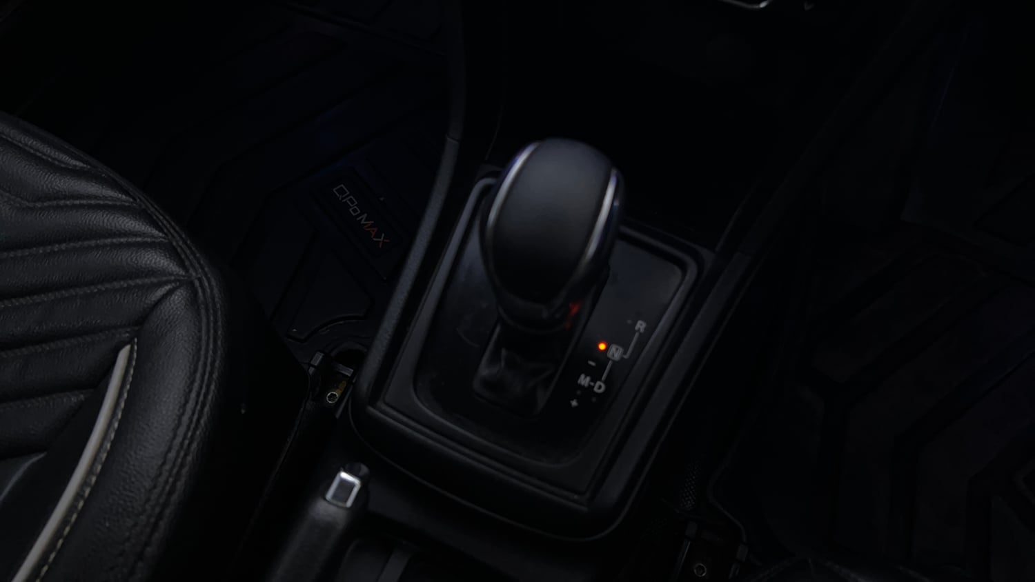 Used 2018 maruti-suzuki Vitara Brezza ZDi Plus AGS Diesel Automatic interior GEAR  KNOB VIEW